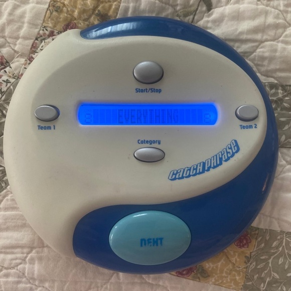 Vintage Catch Phrase 2004 Second Edition Electronic Game Handheld y2k Retro - Picture 1 of 2